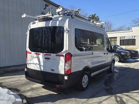 Used 2019 Ford Transit 150 XLT image 5