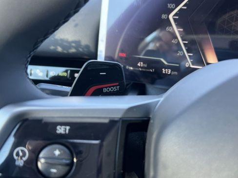 New 2026 BMW 530i xDrive w/ M Sport Package image 31