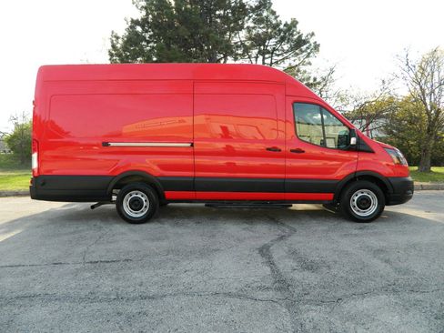 Used 2020 Ford Transit 250 148 High Roof Extended w/ Load Area Protection Package image 5