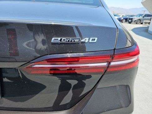 New 2026 BMW i5 eDrive40 w/ Executive Package image 35