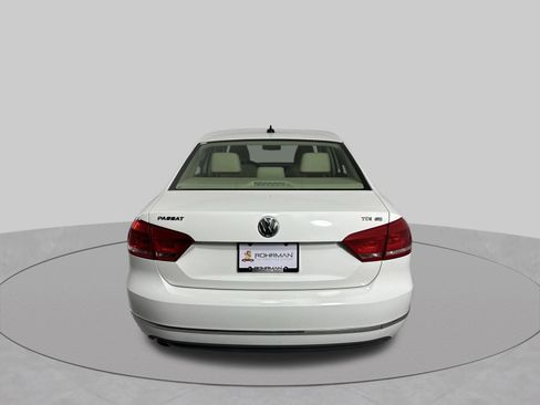 Used 2012 Volkswagen Passat TDI SE FWD image 30