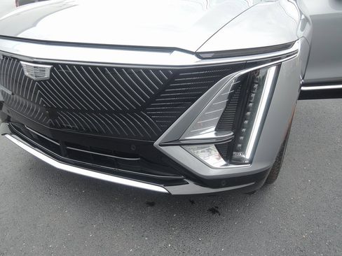 Used 2024 Cadillac Lyriq Luxury w/ LPO, Floor Liner Package image 49