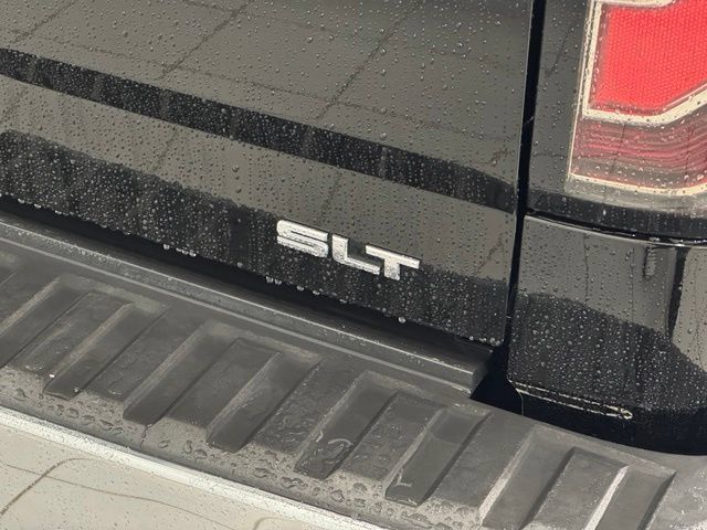 Used 2018 GMC Sierra 1500 SLT AWD/4WD image 45