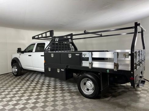 New 2024 RAM 5500 Tradesman w/ Chrome Appearance Group image 9