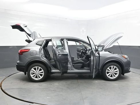 Used 2017 Nissan Rogue Sport SV w/ SV All-Weather Package AWD/4WD image 58