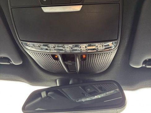 Used 2019 Mercedes-Benz GLC 300 4MATIC image 41