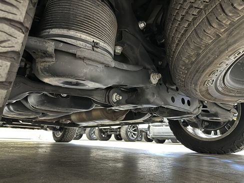 Used 2010 Toyota Sequoia Platinum AWD/4WD image 9