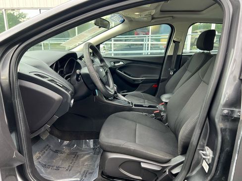 Used 2018 Ford Focus SEL FWD image 11