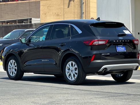 Certified 2023 Ford Escape Active FWD image 5