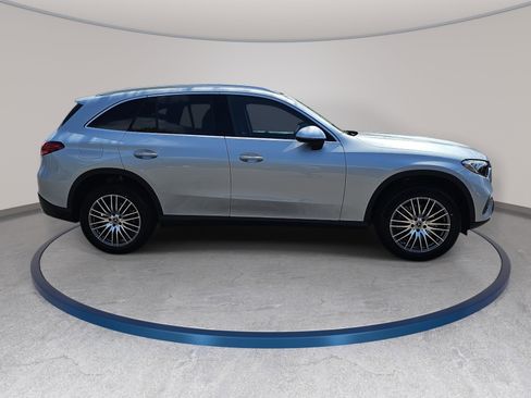 New 2026 Mercedes-Benz GLC 300 image 4