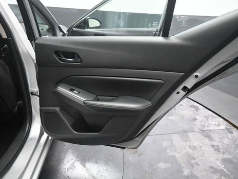 Used 2024 Nissan Altima 2.5 SV image 20