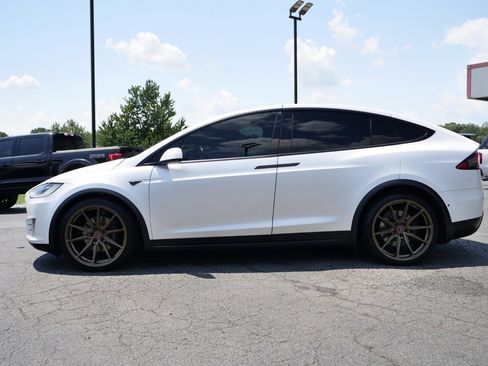 Used 2016 Tesla Model X 90D AWD/4WD image 41