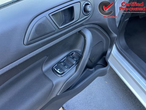Used 2019 Ford Fiesta SE FWD image 35