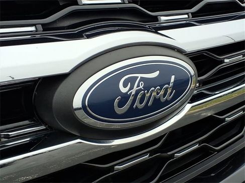 Used 2023 Ford Expedition Max Limited image 24