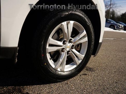 Used 2015 Chevrolet Equinox LT w/ Driver Convenience Package image 9