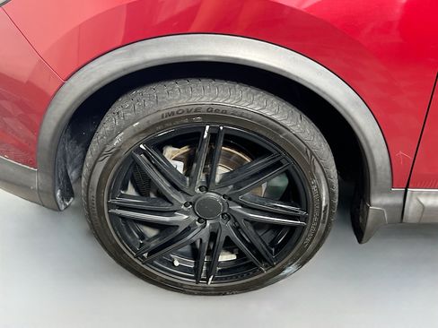 Used 2019 Nissan Rogue Sport S w/ Appearance Package FWD image 13