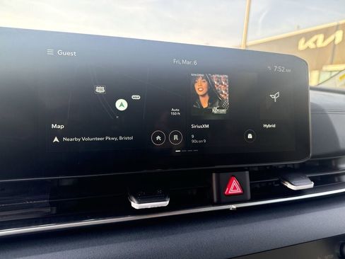 New 2026 Kia Carnival EX image 13