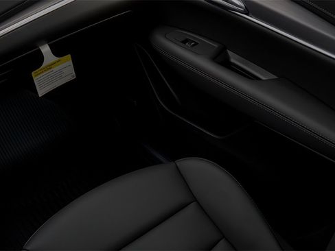 New 2026 Cadillac XT5 Luxury w/ LPO, Floor Liner Package image 28