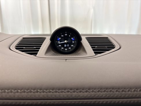 Used 2025 Porsche Panamera 4 image 26