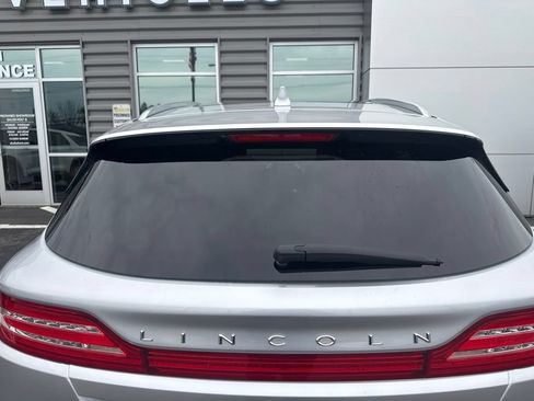 Used 2018 Lincoln MKC Reserve w/ Lincoln MKC Climate Package AWD/4WD image 6