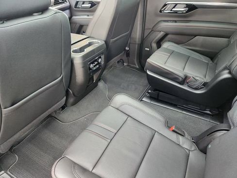 New 2026 Chevrolet Suburban RST w/ RST Capability Package AWD/4WD image 24