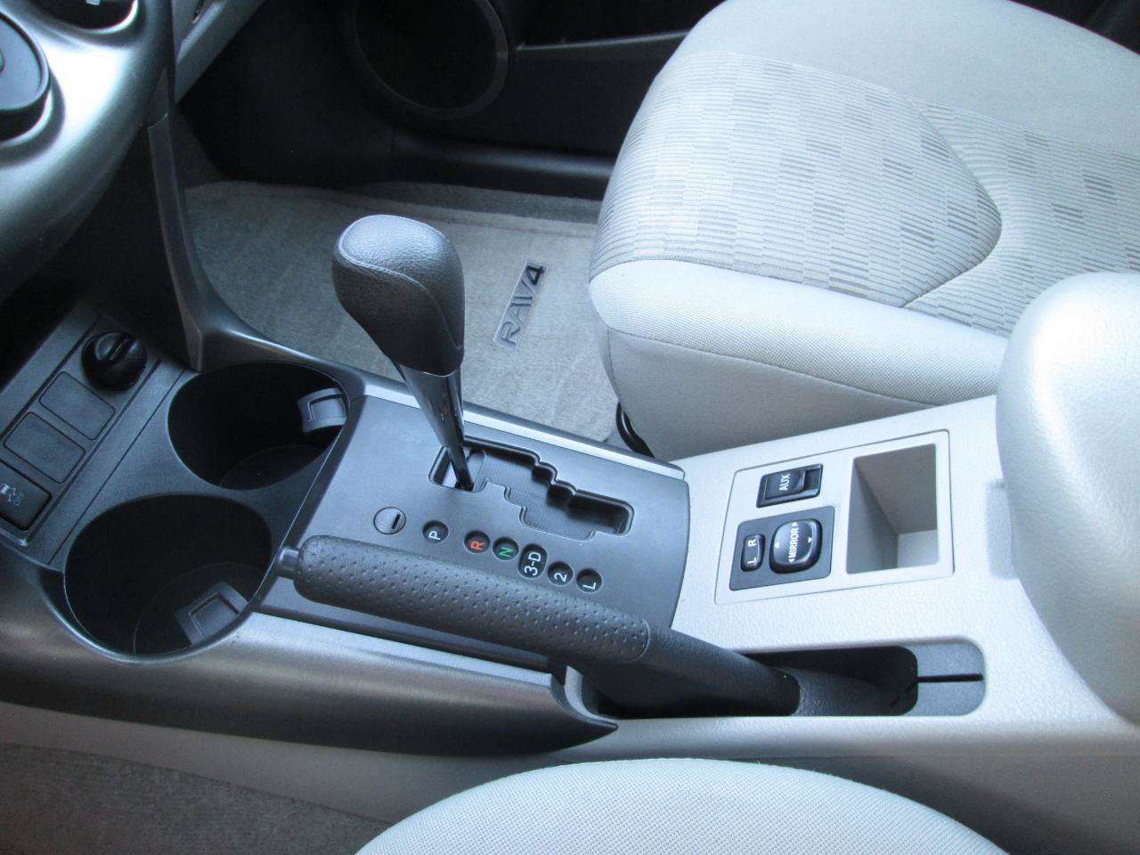 Used 2011 Toyota RAV4 4WD w/ Base L4 Extra Value Pkg image 24