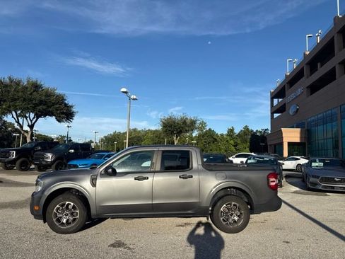 Used 2022 Ford Maverick XLT FWD image 2