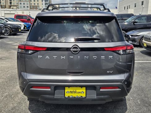Used 2022 Nissan Pathfinder SV FWD image 6