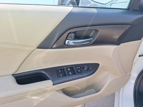 Used 2015 Honda Accord EX image 15