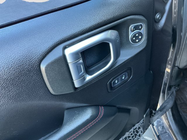Used 2019 Jeep Wrangler Unlimited Rubicon AWD/4WD image 10