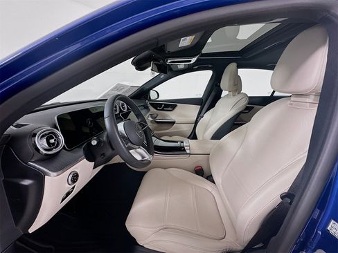 Used 2025 Mercedes-Benz C 300 Sedan image 23