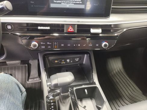 Used 2025 Kia K5 GT-Line FWD image 29