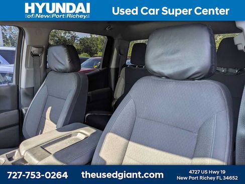 Used 2022 Chevrolet Silverado 1500 Custom AWD/4WD image 3