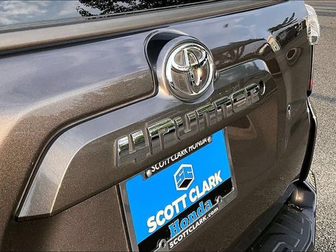 Used 2017 Toyota 4Runner SR5 Premium RWD image 23