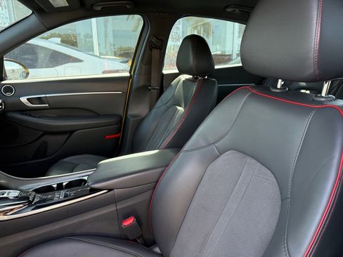 Used 2020 Hyundai Sonata SEL Plus w/ Tech Package image 12