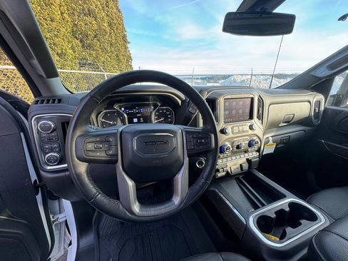 Used 2022 GMC Sierra 2500 Denali image 13