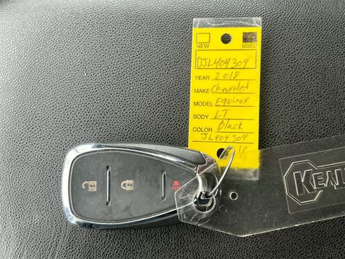 Used 2018 Chevrolet Equinox LT image 34