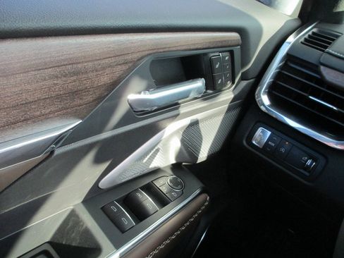 New 2026 GMC Acadia Denali Ultimate image 17