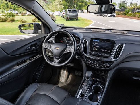 Used 2023 Chevrolet Equinox Premier AWD/4WD image 30