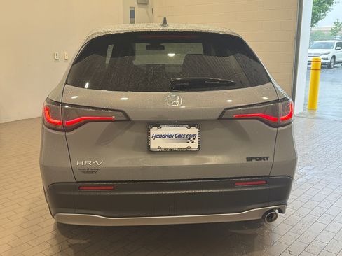 Used 2024 Honda HR-V Sport image 8