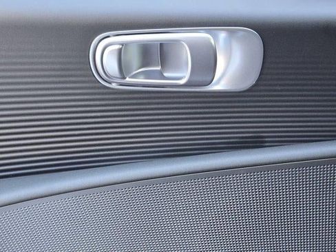 New 2025 Hyundai Ioniq 6 SE image 17