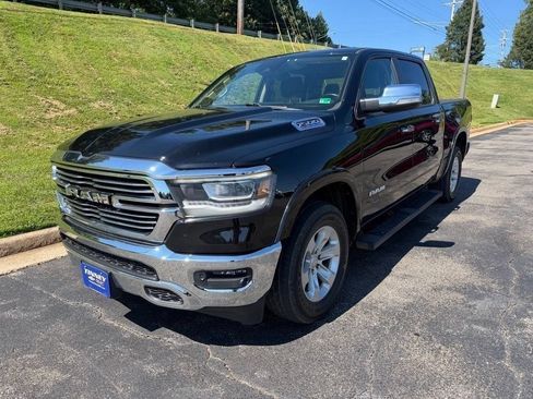 Used 2021 RAM 1500 Laramie AWD/4WD image 3