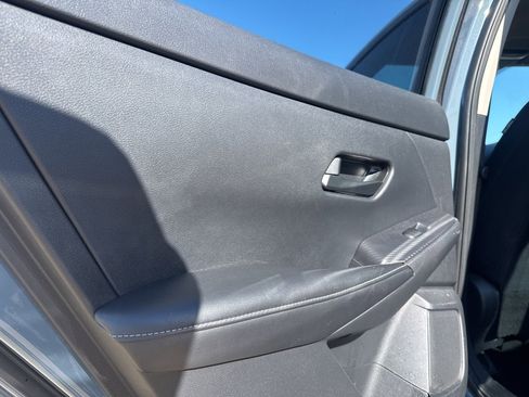 Certified 2024 Nissan Sentra SV image 25