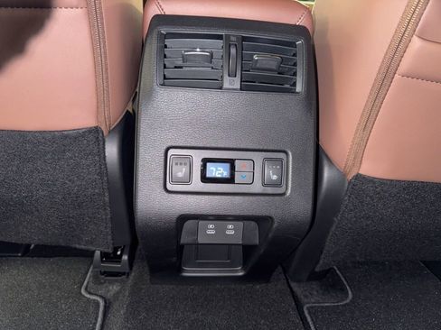 New 2026 Mitsubishi Outlander SEL FWD image 30