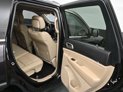 Used 2019 Jeep Grand Cherokee Limited RWD image 10