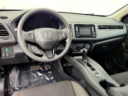 Used 2019 Honda HR-V LX image 12