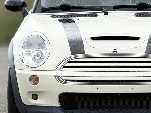 Used 2004 MINI Cooper S image 11