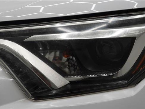 Used 2017 Toyota RAV4 SE AWD/4WD image 25