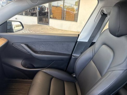 Used 2021 Tesla Model Y Performance AWD/4WD image 24