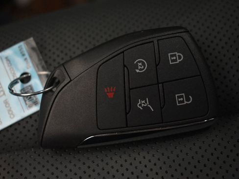 New 2026 GMC Terrain AT4 w/ LPO, Floor Liner Package image 33